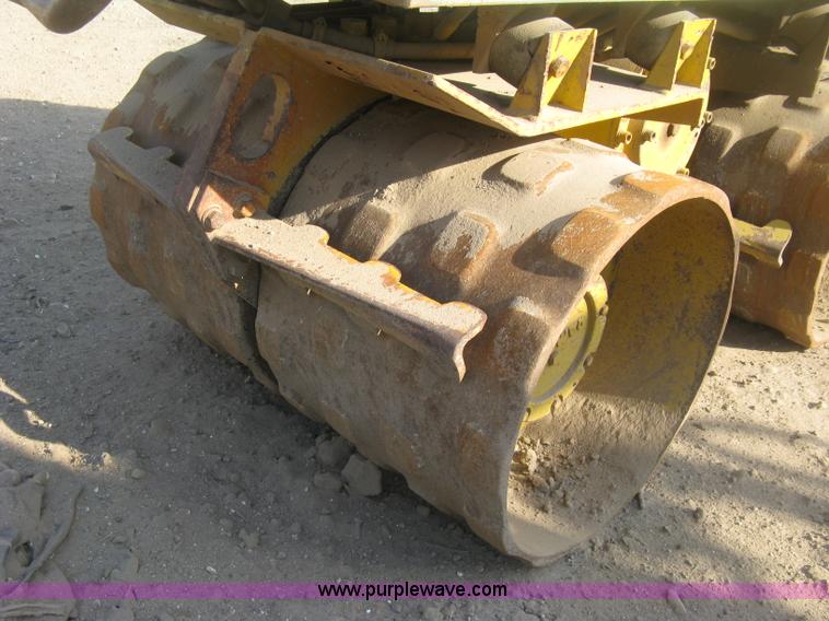 image for item H8720 1996 Multiquip Rammax RW1404-MR trench compactor