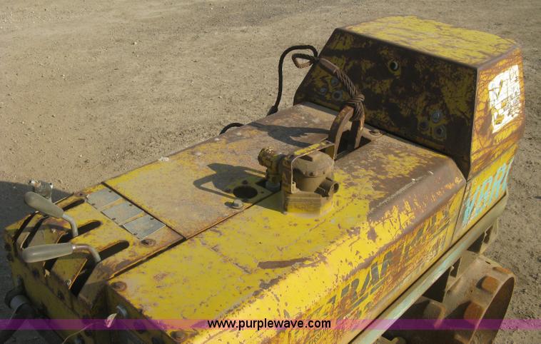 image for item H8720 1996 Multiquip Rammax RW1404-MR trench compactor