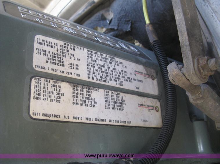 image for item H8723 2001 Sterling semi truck