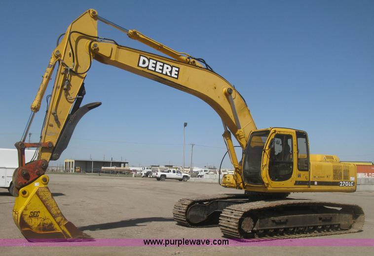 image for item H8724 2001 John Deere 270 LC excavator