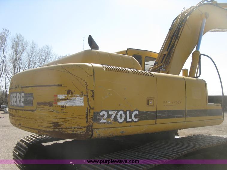 image for item H8724 2001 John Deere 270 LC excavator