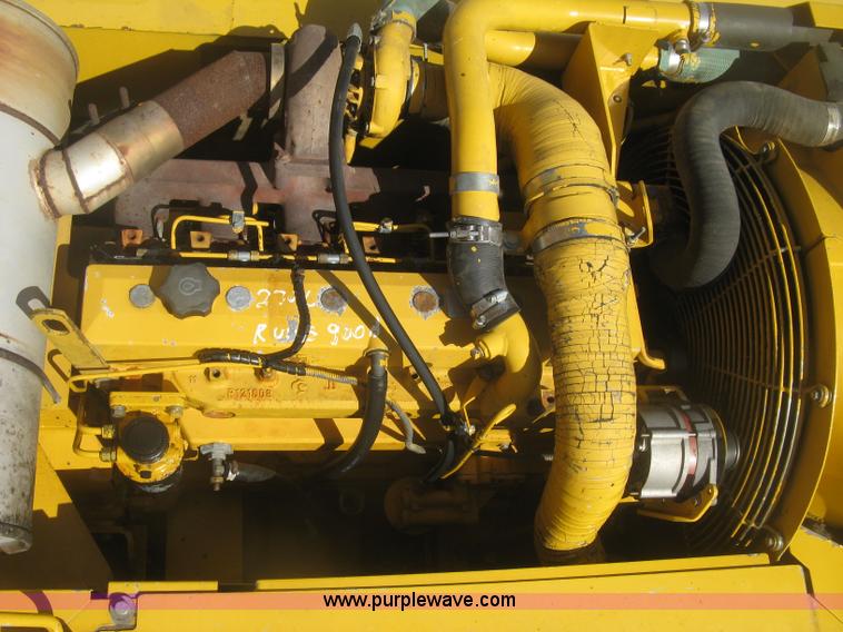 image for item H8724 2001 John Deere 270 LC excavator