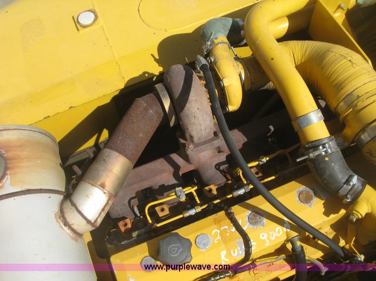 image for item H8724 2001 John Deere 270 LC excavator