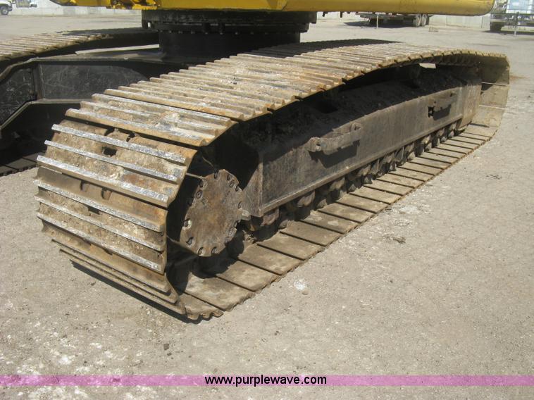 image for item H8724 2001 John Deere 270 LC excavator