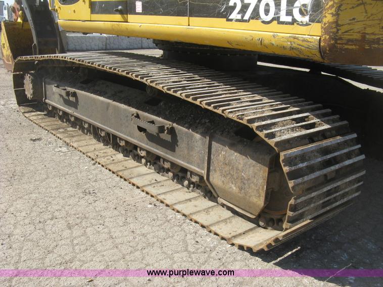 image for item H8724 2001 John Deere 270 LC excavator