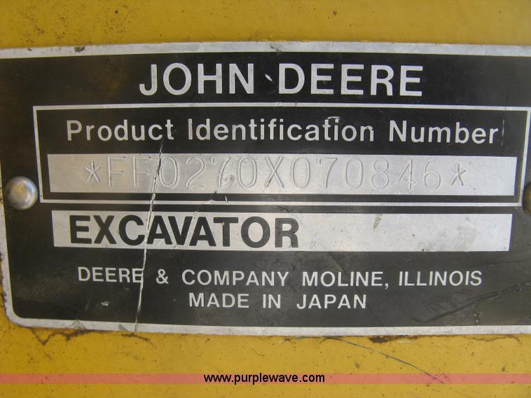 image for item H8724 2001 John Deere 270 LC excavator