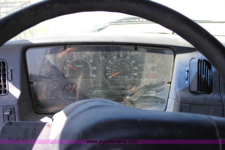 image for item I1750 2000 Sterling T93 mixer truck