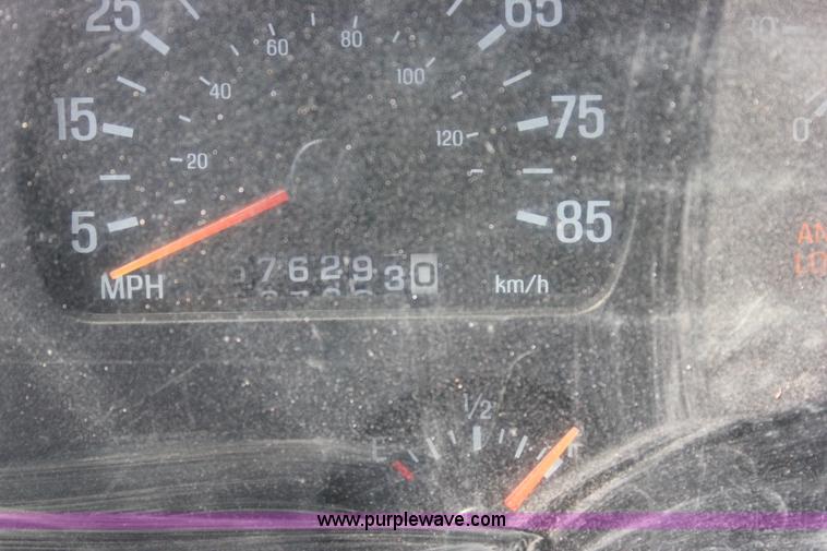 image for item I1750 2000 Sterling T93 mixer truck