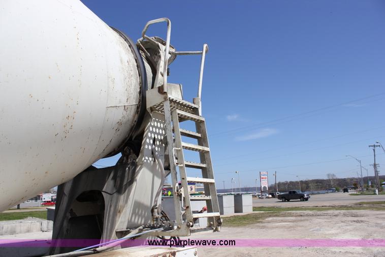 image for item I1750 2000 Sterling T93 mixer truck