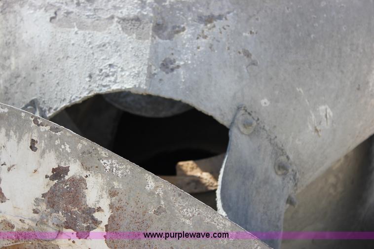 image for item I1750 2000 Sterling T93 mixer truck