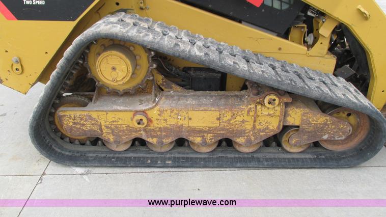 image for item I3066 2011 Caterpillar 289C skid steer