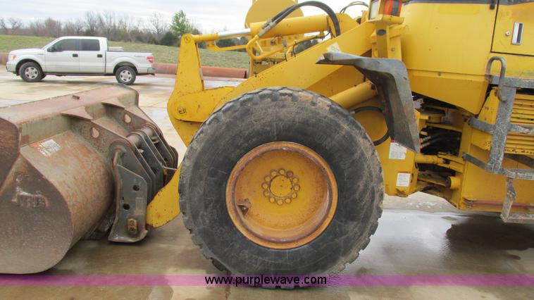 image for item I3067 2001 Komatsu WA180-3 wheel loader
