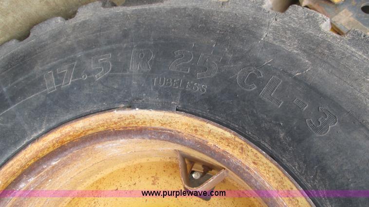 image for item I3067 2001 Komatsu WA180-3 wheel loader