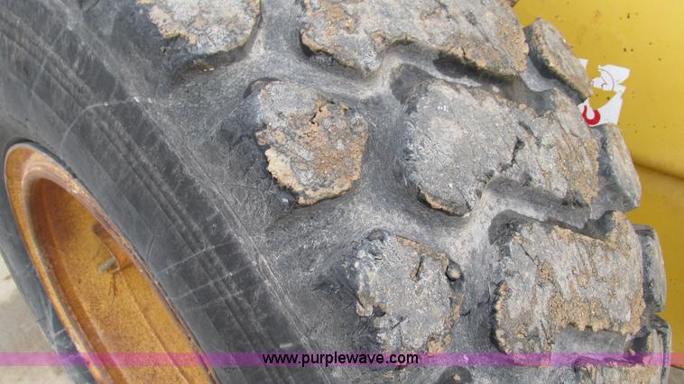 image for item I3067 2001 Komatsu WA180-3 wheel loader