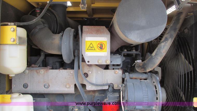 image for item I3067 2001 Komatsu WA180-3 wheel loader