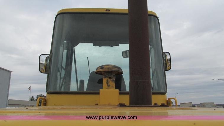 image for item I3067 2001 Komatsu WA180-3 wheel loader