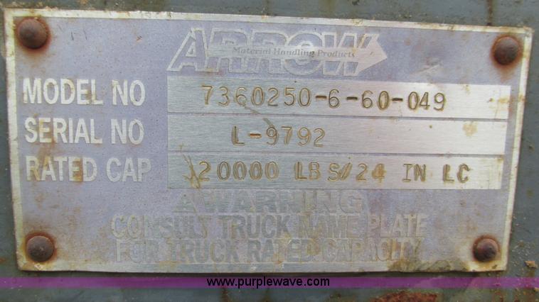 image for item I3067 2001 Komatsu WA180-3 wheel loader