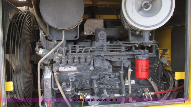 image for item I3067 2001 Komatsu WA180-3 wheel loader