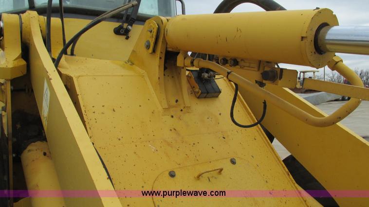 image for item I3067 2001 Komatsu WA180-3 wheel loader