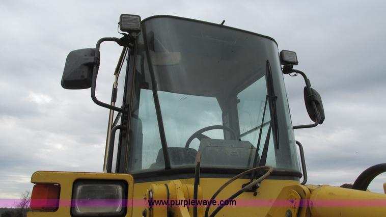 image for item I3067 2001 Komatsu WA180-3 wheel loader
