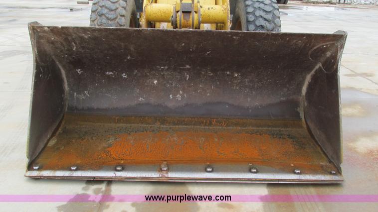 image for item I3067 2001 Komatsu WA180-3 wheel loader