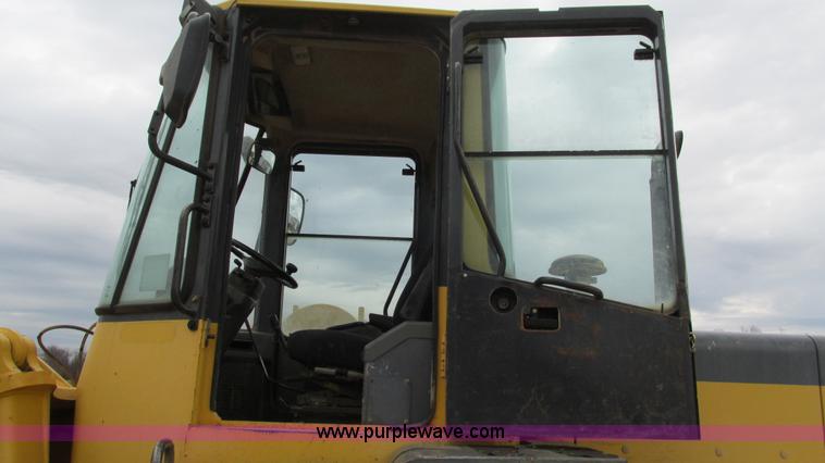 image for item I3067 2001 Komatsu WA180-3 wheel loader