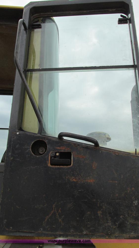 image for item I3067 2001 Komatsu WA180-3 wheel loader