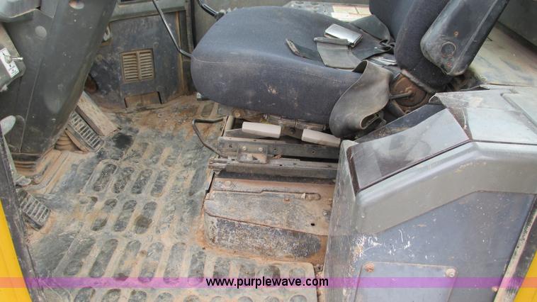 image for item I3067 2001 Komatsu WA180-3 wheel loader