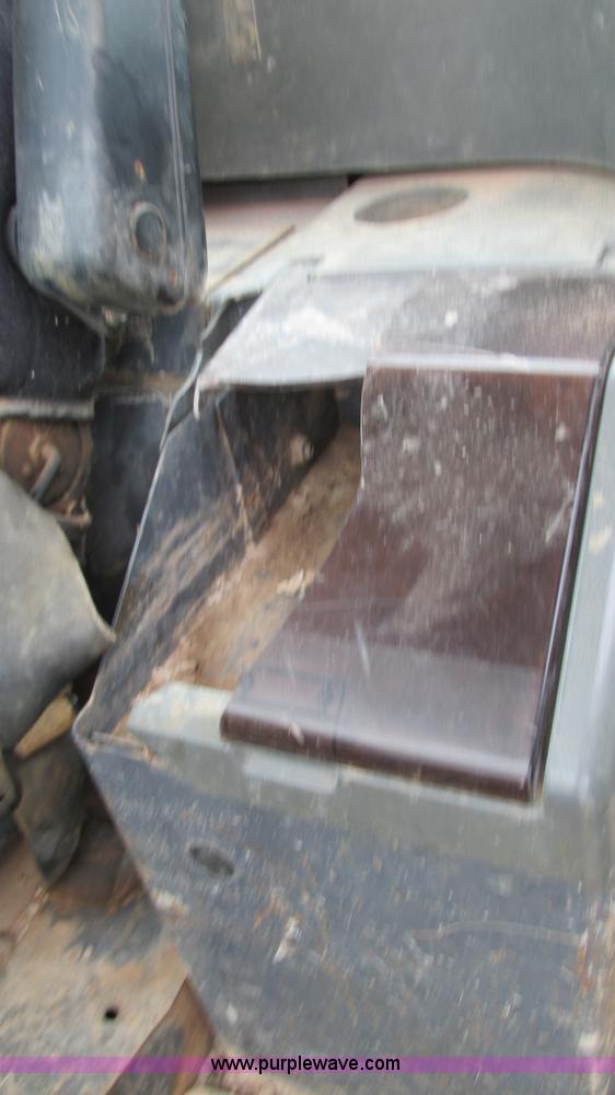 image for item I3067 2001 Komatsu WA180-3 wheel loader