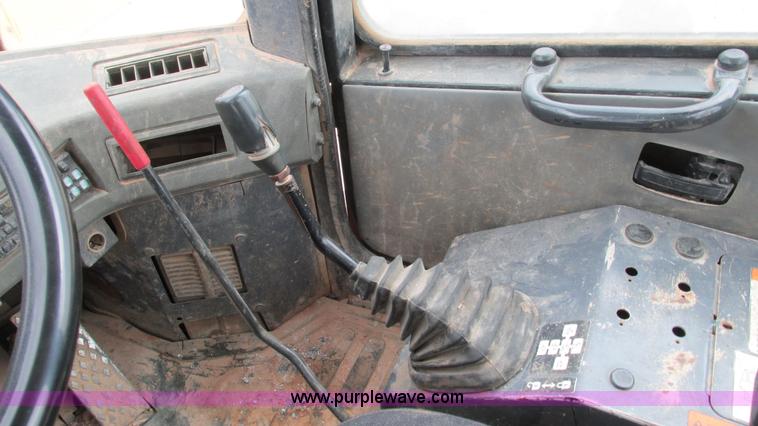 image for item I3067 2001 Komatsu WA180-3 wheel loader