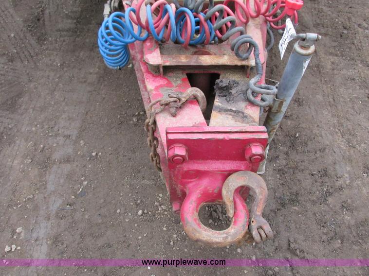 image for item I3753 1983 Hyster tilt deck trailer