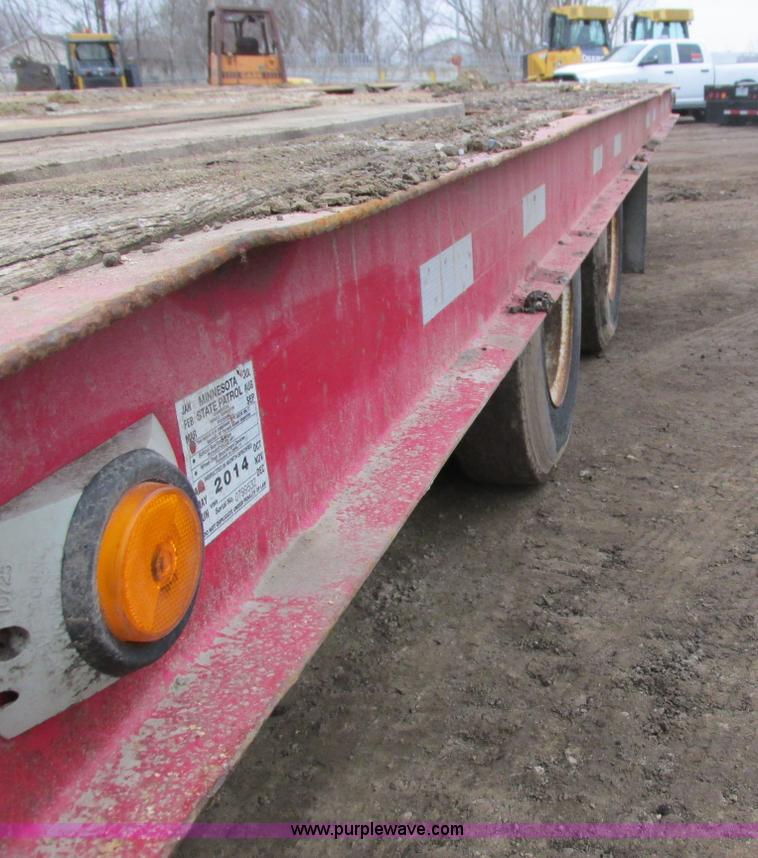 image for item I3753 1983 Hyster tilt deck trailer