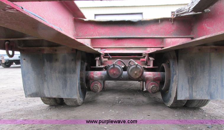 image for item I3753 1983 Hyster tilt deck trailer