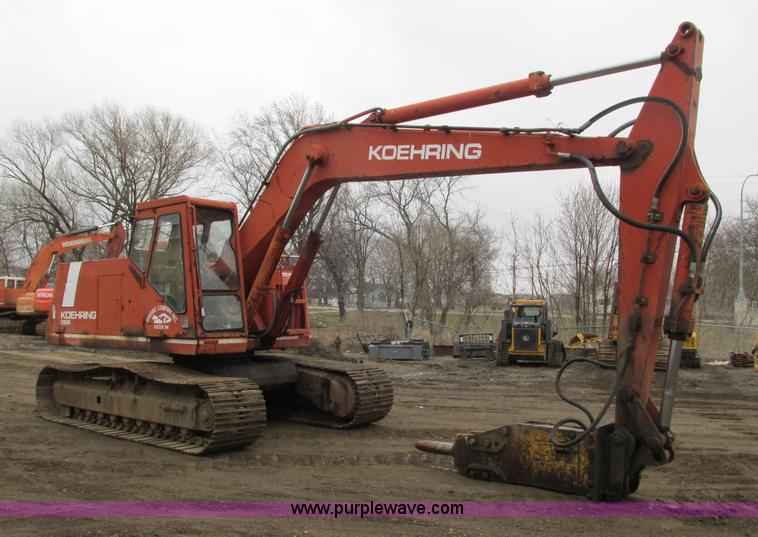 image for item I3754 1984 Koehring 266 excavator
