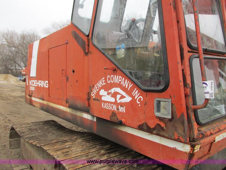 image for item I3754 1984 Koehring 266 excavator