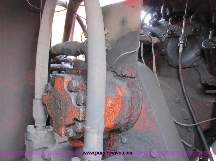 image for item I3754 1984 Koehring 266 excavator