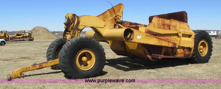 image for item I4012 Caterpillar 80 pull scraper