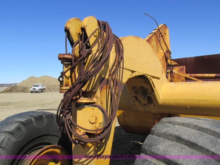 image for item I4012 Caterpillar 80 pull scraper