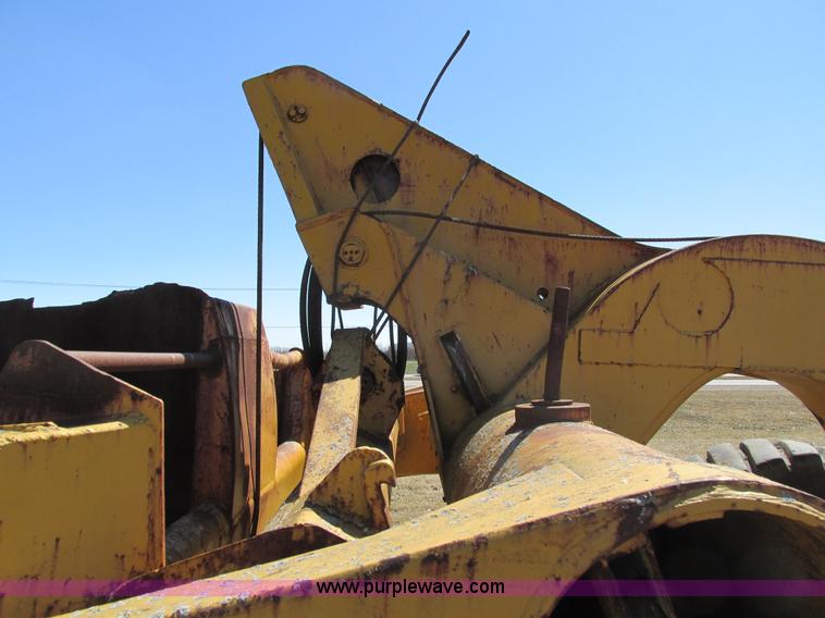 image for item I4012 Caterpillar 80 pull scraper