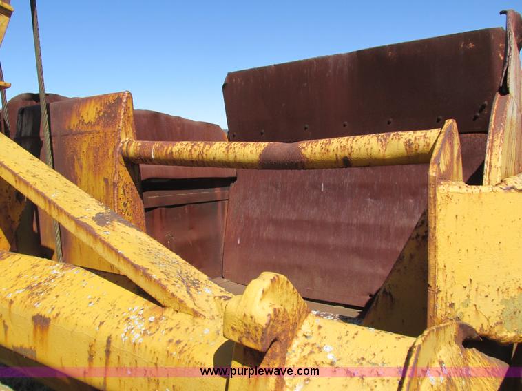 image for item I4012 Caterpillar 80 pull scraper