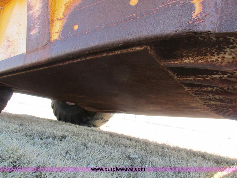 image for item I4012 Caterpillar 80 pull scraper