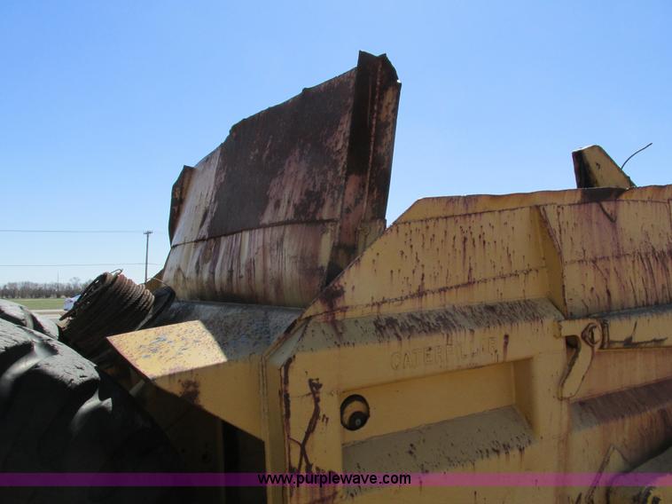 image for item I4012 Caterpillar 80 pull scraper