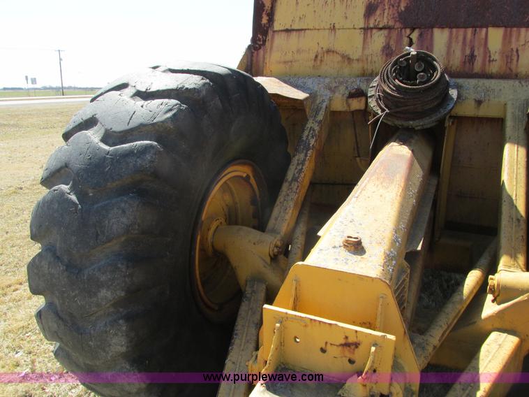 image for item I4012 Caterpillar 80 pull scraper