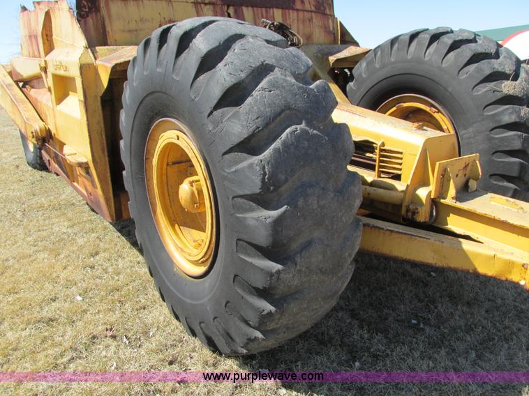 image for item I4012 Caterpillar 80 pull scraper