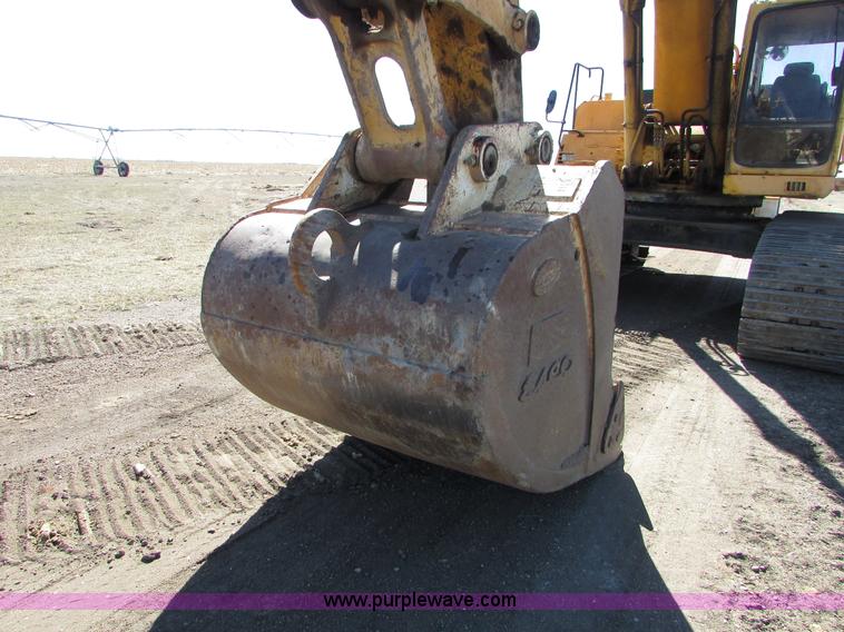 image for item I6527 1997 John Deere 992E-LC excavator