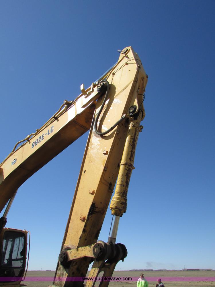 image for item I6527 1997 John Deere 992E-LC excavator
