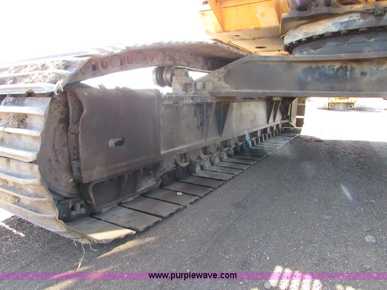 image for item I6527 1997 John Deere 992E-LC excavator