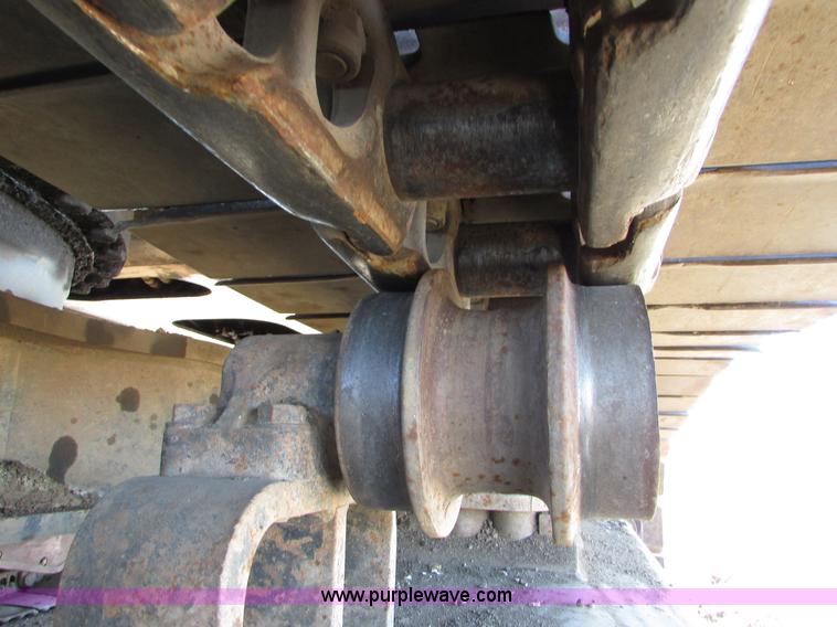 image for item I6527 1997 John Deere 992E-LC excavator