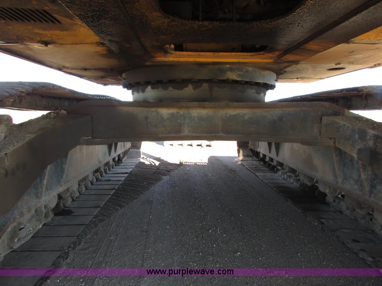 image for item I6527 1997 John Deere 992E-LC excavator