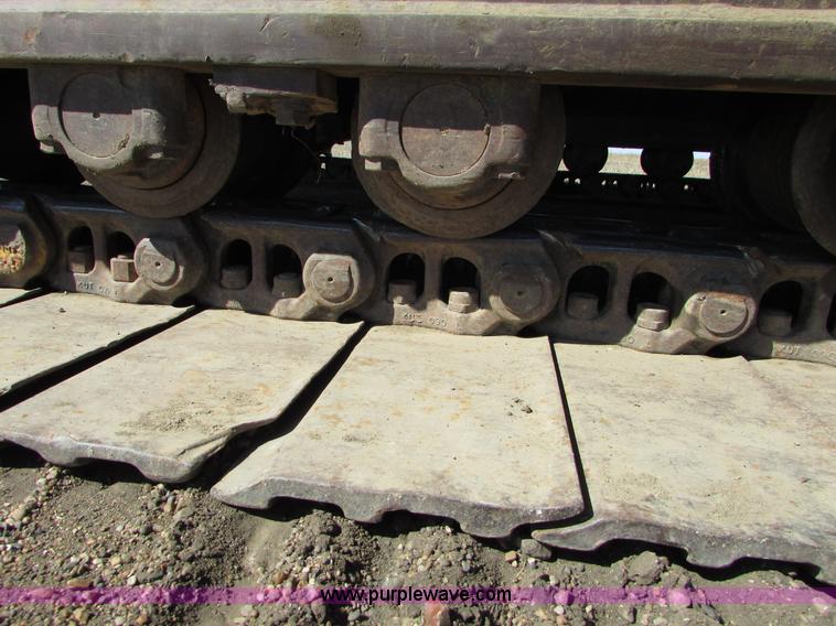 image for item I6527 1997 John Deere 992E-LC excavator